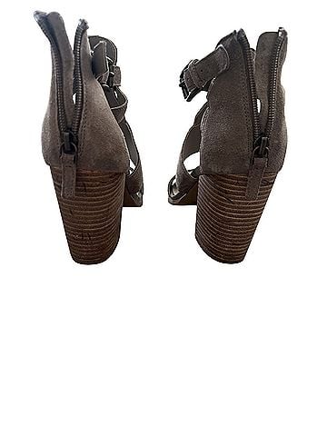 Hinge Heels (view 2)