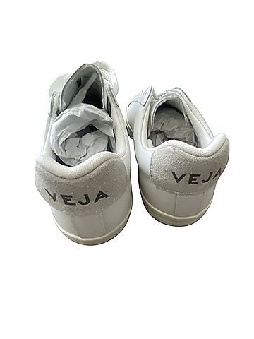 VEJA Esplar Leather Sneakers (view 2)