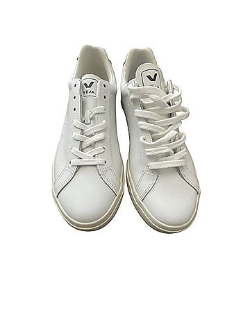 VEJA Esplar Leather Sneakers (view 1)