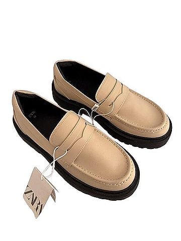 Zara Flats (view 2)