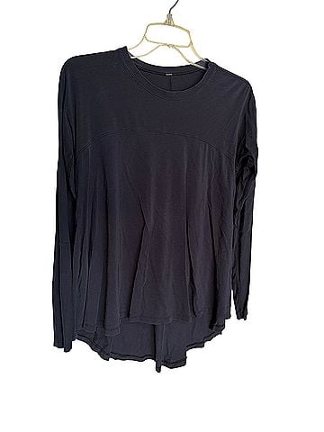 Lululemon Athletica Long Sleeve Top (view 1)