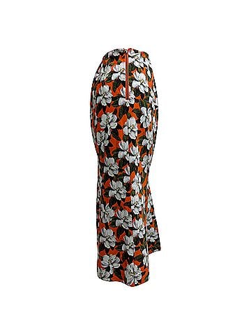 Alice + Olivia Al­ice + Olivia Stephine Mi­di Skirt in Flo­ral Print Cotton (view 2)