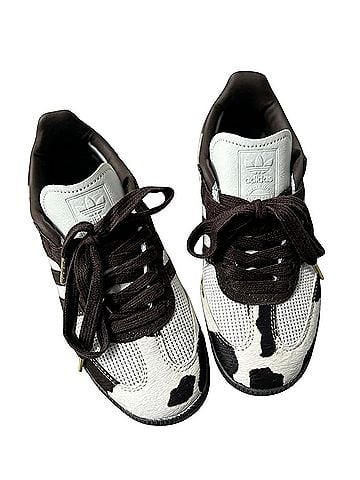 Adidas Sneakers (view 1)