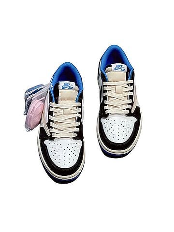 Nike Sneakers (view 2)