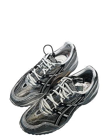 Asics Sneakers (view 2)