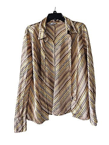 Old Navy Long Sleeve Button-Down Shirt (view 1)