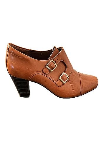 Clarks Heels (view 1)