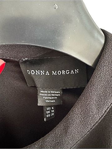 Donna Morgan Casual Dress (view 2)