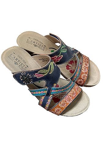 L'Artiste Wedges (view 1)