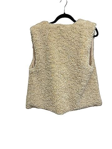 Akemi + Kin Faux Fur Vest (view 2)