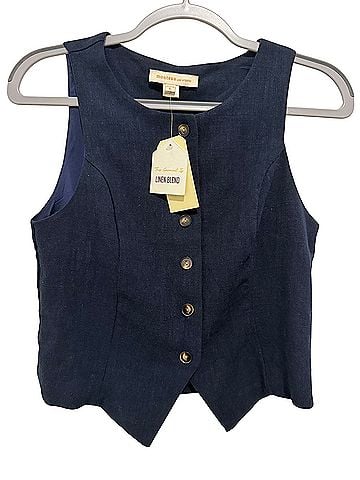Monteau Sleeveless Top (view 1)