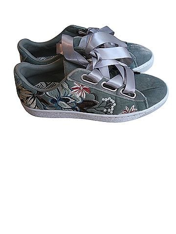 Puma Sneakers (view 1)
