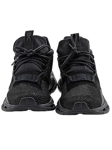 On Cloud Black athletic shoe with a mesh upper and Cloudtec sole. Sneakers (view 2)