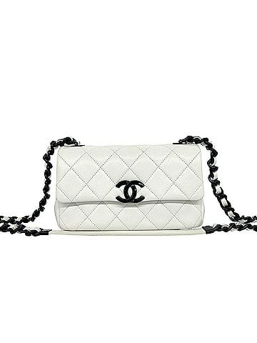 Chanel CHANEL Matelassé Coco Mark Hardware Caviar Leather Shoulder Bag White 32287 (view 1)