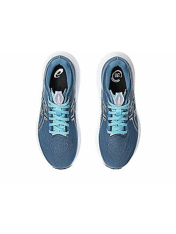 Asics Women's Gt-2000 14 Shoes in Winter Sea/White (view 2)