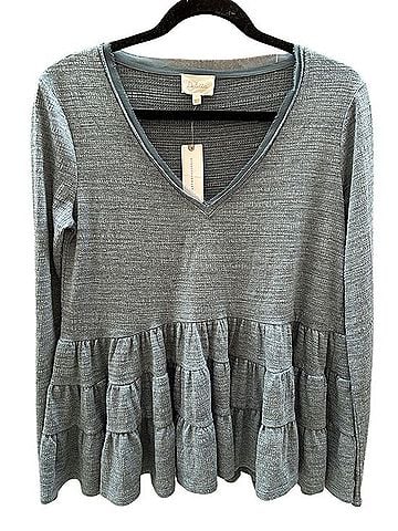 Deletta Thea Long Sleeve T-Shirt (view 1)