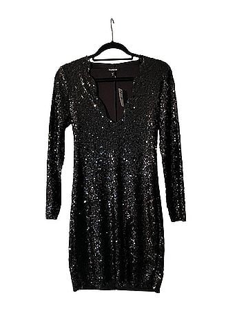 Express Scallop Sequin V Neck Sheath Dress Cocktail Dress (view 1)