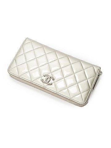 Chanel L-Gusset Zip Wallet (view 1)