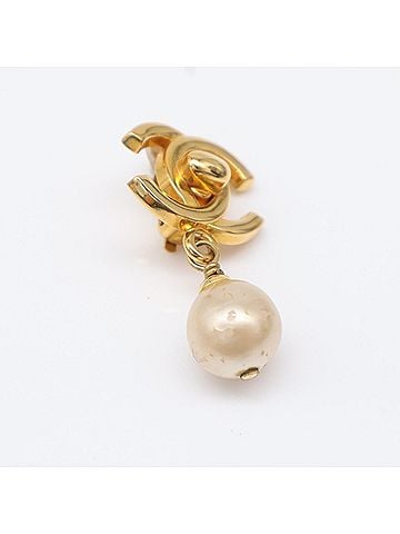 Chanel CHANEL Coco Mark Faux Pearl Earrings 96A Gold GP Women's (view 2)
