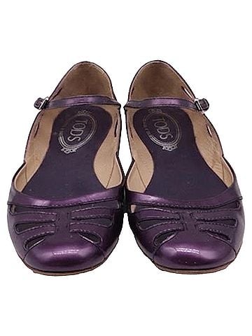 Tod's Tod's Cutout Ankle Strap Ballet Flats in Violet Patent Leather (view 2)