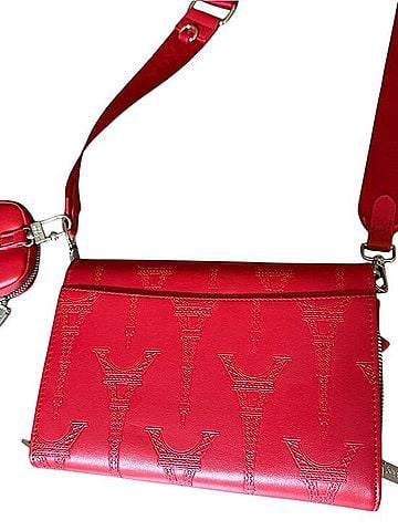Betsey Johnson xoxo Eiffel Tower Paris Crossbody Wallet Bag Crossbody Bag (view 2)