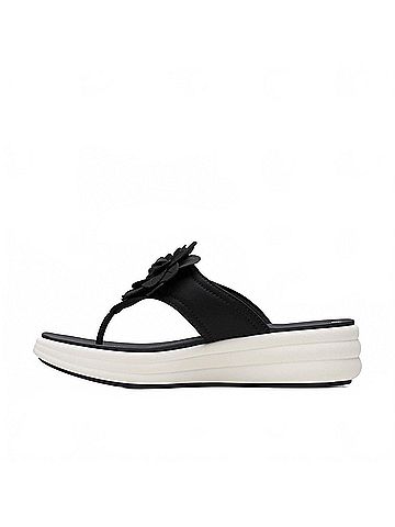 Clarks Women's Drift Flora Sandal in Black (view 2)