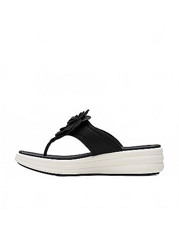 Clarks Women's Drift Flora Sandal in Black (view 2)