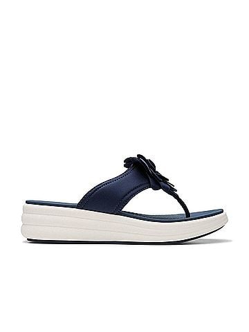 Clarks Women's Drift Flora Sandal in Navy (view 1)
