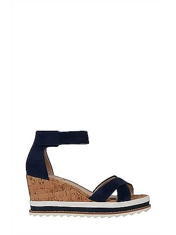 Pelle Moda Women's Westyn Platform Wedge Sandal in Midnight (view 2)