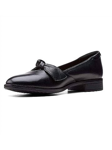 Clarks Women's Trish Wave Loafer in Black Leather (view 2)