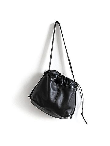 Rough & Tumble The Borough Bucket Bag in Black (view 1)