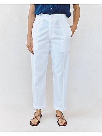 Bella Dahl Seamed Soft Barrel Pant in White (view 2)