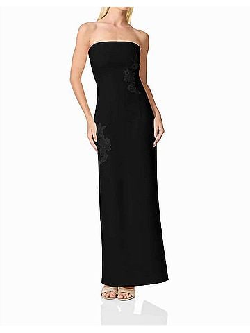 Elliatt Evee Maxi Dress in Black (view 2)