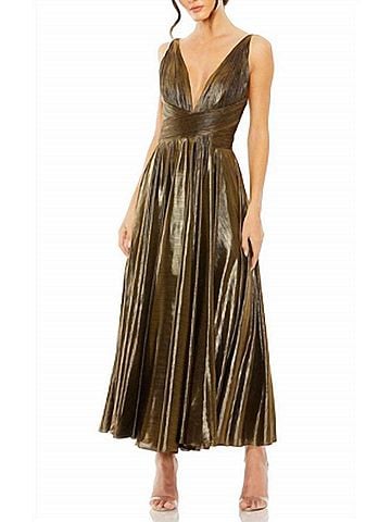 Mac Duggal Sleeveless A-Line Metallic Gown in Gold (view 2)