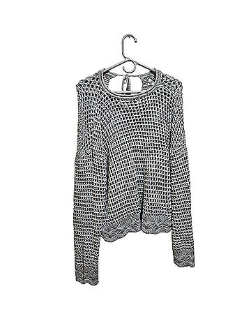 Francesca's Pullover Sweater (view 2)
