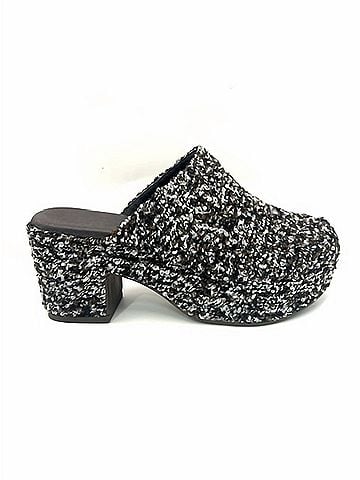 Chocolat Blu Women's Gwyn Platform Clog (view 2)