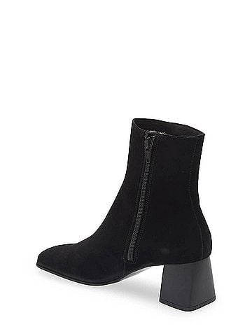 Chocolat Blu Women's Zoan Boots (view 2)