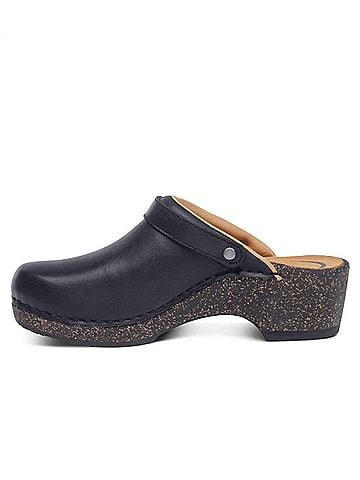 Aetrex Women's Beckie Clogs (view 2)