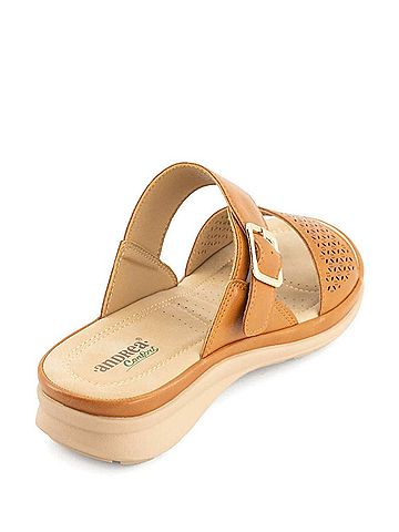 Andrea Women's Comfort Padded Footbed Sandal (view 2)