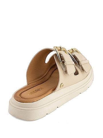 Andrea Women's Buckle Closure Sandal (view 2)