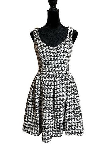 Paper Crown Casual Dress (view 1)