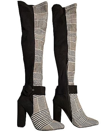 Shoedazzle Heels (view 1)
