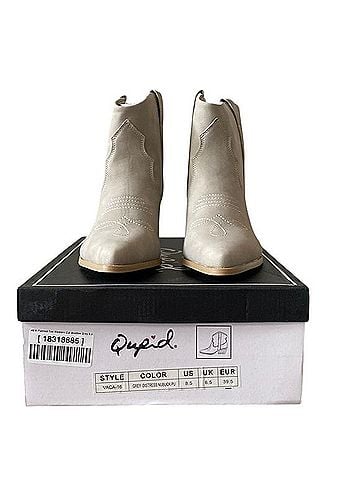 Qupid Boots (view 1)