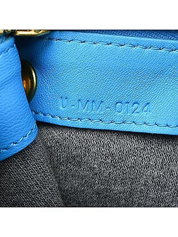 Céline Trio Leather Blue Leather Shoulder Bag Bag (view 2)