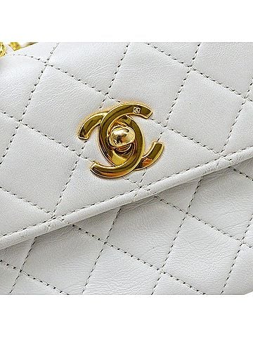 Chanel Vintage Full Flap Quilted Lambskin White Leather Shoulder Bag Bag (view 2)