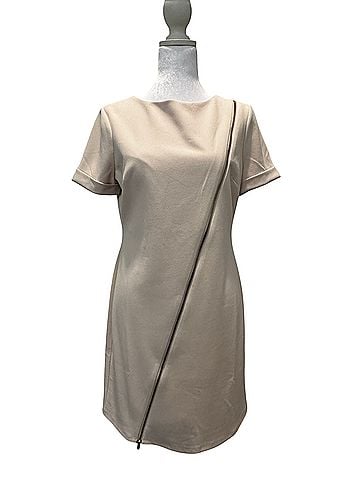 Donna Morgan Casual Dress (view 1)