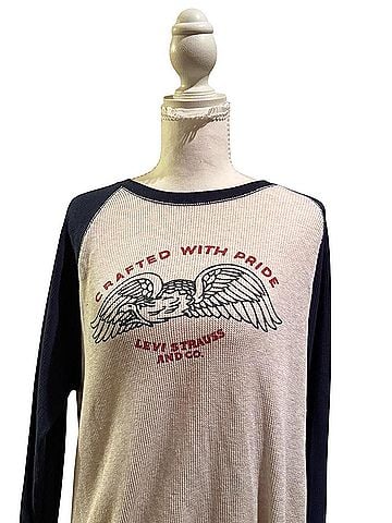 Levi's Long Sleeve Button-Down Shirt (view 2)