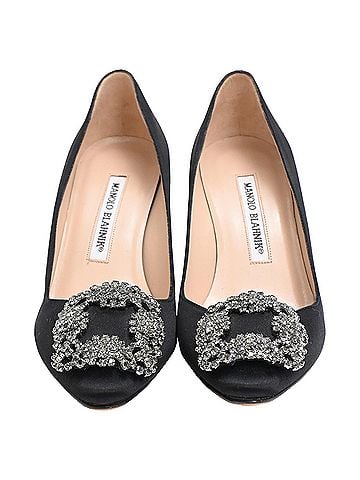 Manolo Blahnik Manolo Blahnik Hangisi 70 Embellished Pumps in Black Satin (view 2)