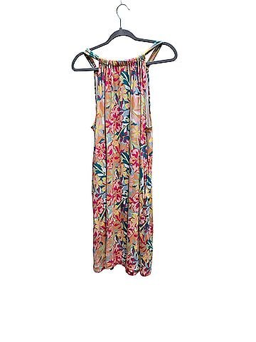 Time and Tru Halter Floral Casual Dress (view 2)
