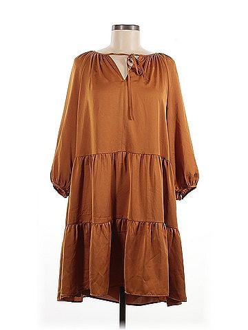 Banana Republic Banana Republic Casual Dress (view 1)